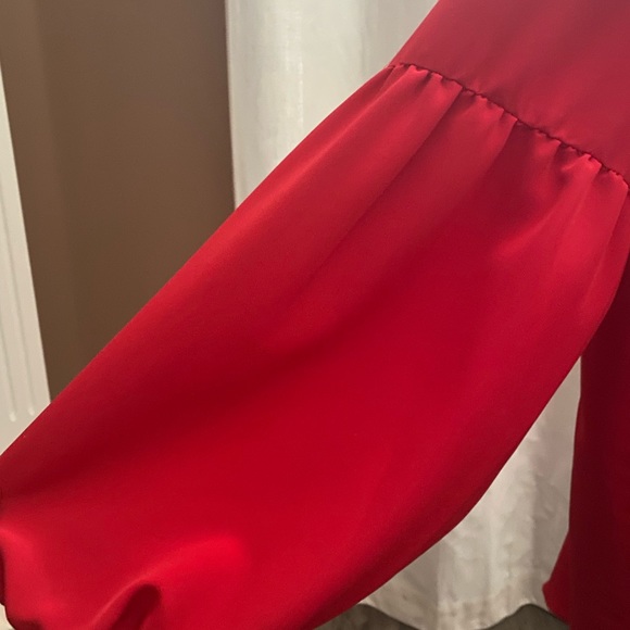 ๐ 2 for $20sale ๐ IMNYC Bright red balloon sleeve blouse - Picture 3 of 7